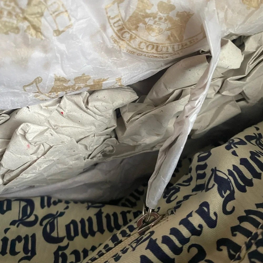 Juicy Couture Bag💕 - Picture 13 of 16